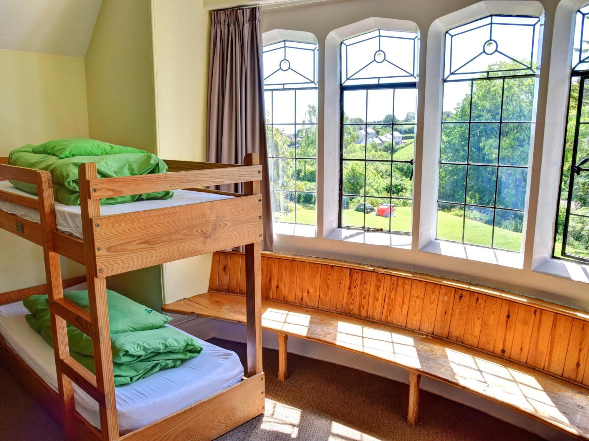 Yha Beer Hostel Сийтън Екстериор снимка