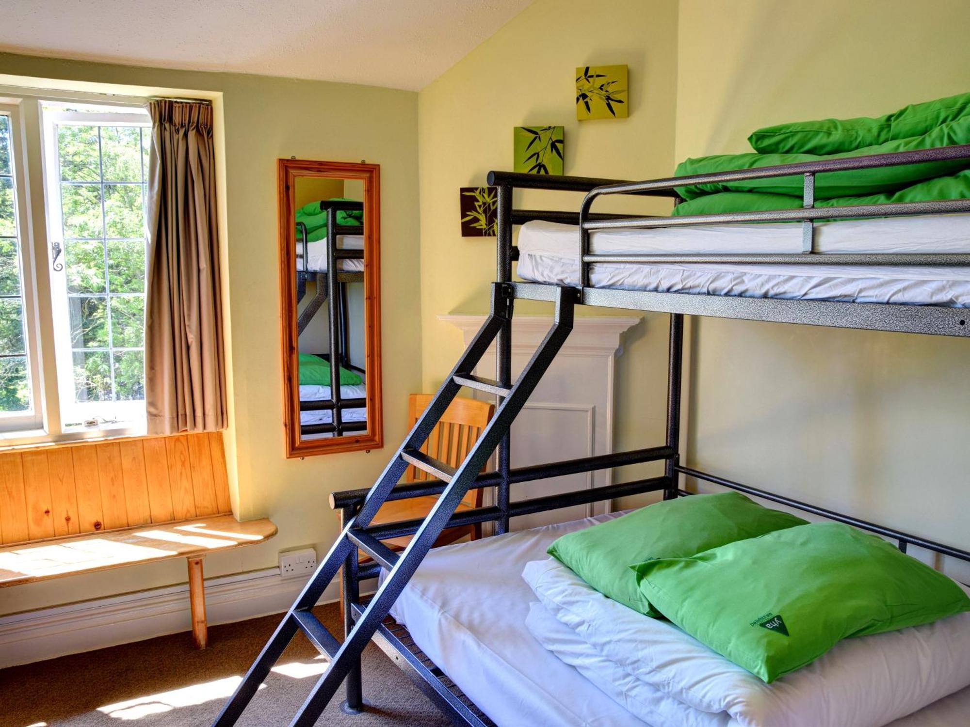 Yha Beer Hostel Сийтън Екстериор снимка